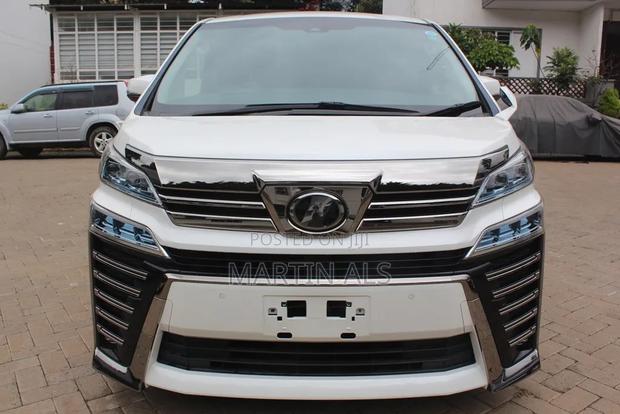 Toyota Alphard 2019 White