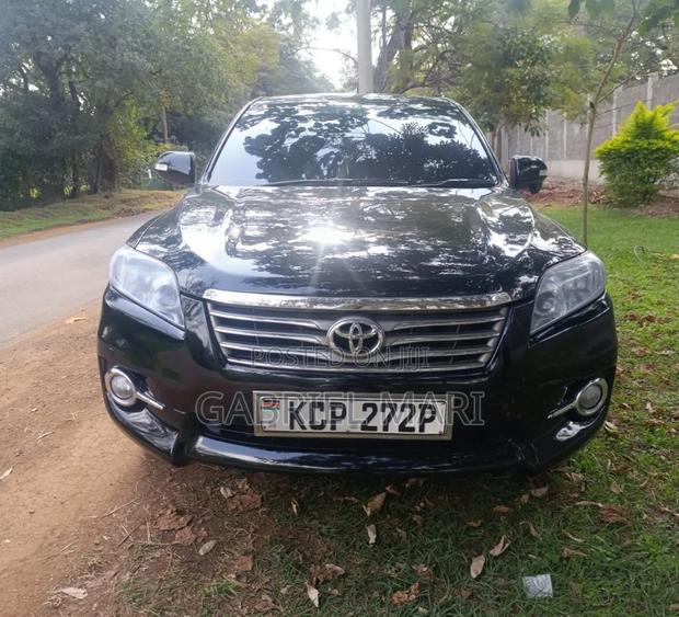 Toyota Vanguard 2010 Black