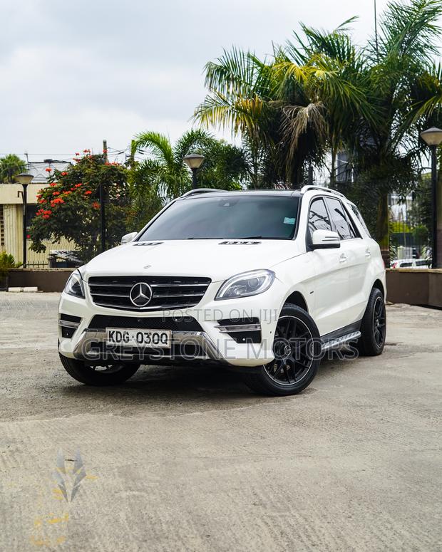 Mercedes-Benz M Class ML350 4MATIC 4dr SUV AWD (3.5L 6cyl 7A) 2014