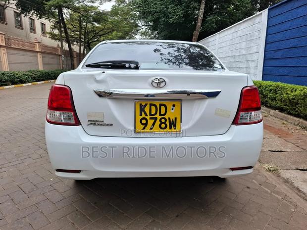 Toyota Axio 2014 Pearl