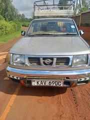 Nissan Hardbody 2000 Gray for sale