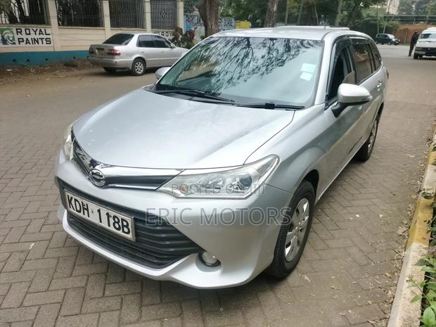 Toyota Corolla Fielder 2015 Silver