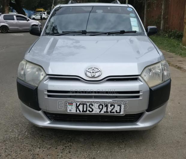 Toyota Probox 2018 Silver