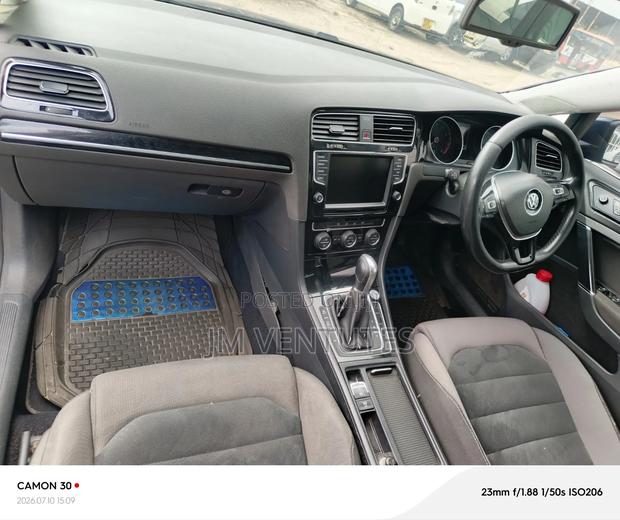 Volkswagen Golf 2015 Blue