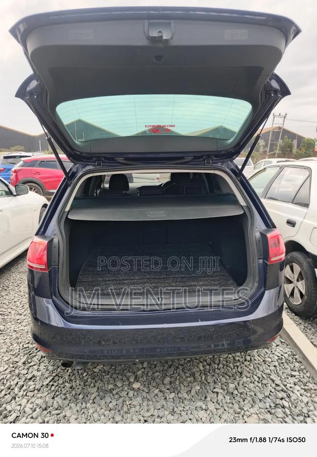 Volkswagen Golf 2015 Blue