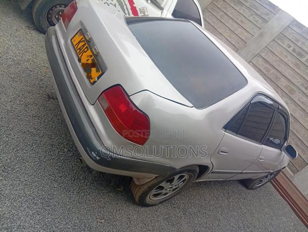 Toyota Corolla 1998 Silver