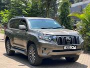 Toyota Land Cruiser Prado 2018 Gold for sale