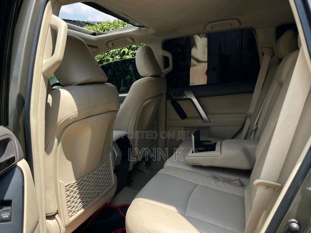 Toyota Land Cruiser Prado 2018 Gold