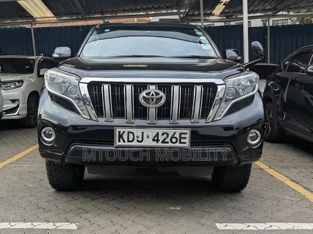 Toyota Land Cruiser Prado 2016 Black