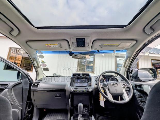Toyota Land Cruiser Prado 2016 Black