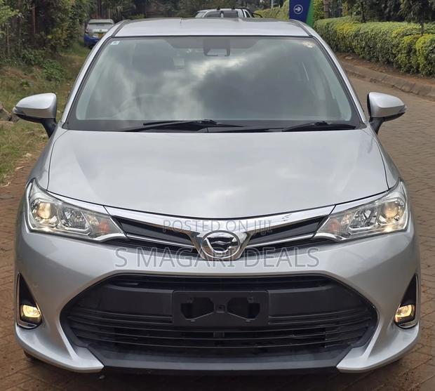 Toyota Axio 2020 Silver