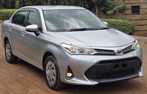 Toyota Axio 2020 Silver