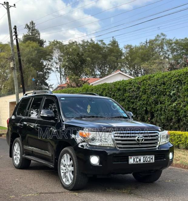 Toyota Land Cruiser Prado 2012