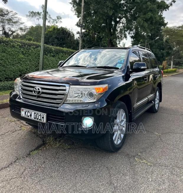 Toyota Land Cruiser Prado 2012