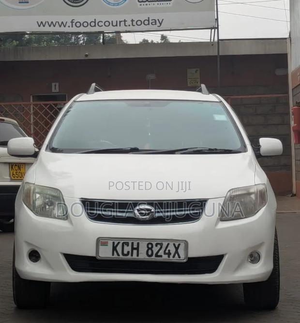 Toyota Corolla Fielder 2009 White