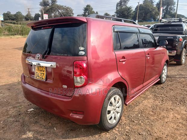 Toyota Corolla Rumion 2009 Red
