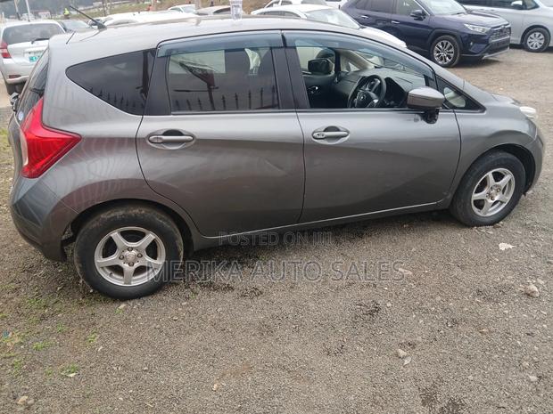Nissan Note 2015 Silver