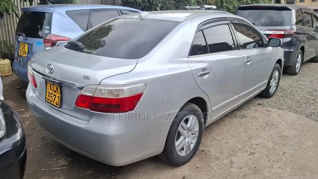 Toyota Premio 2009 Silver