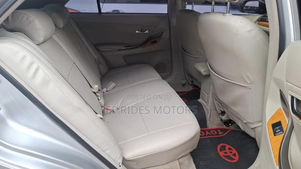 Toyota Premio 2009 Silver