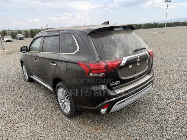 Mitsubishi Outlander 2.4 PHEV AWD 2019 Black