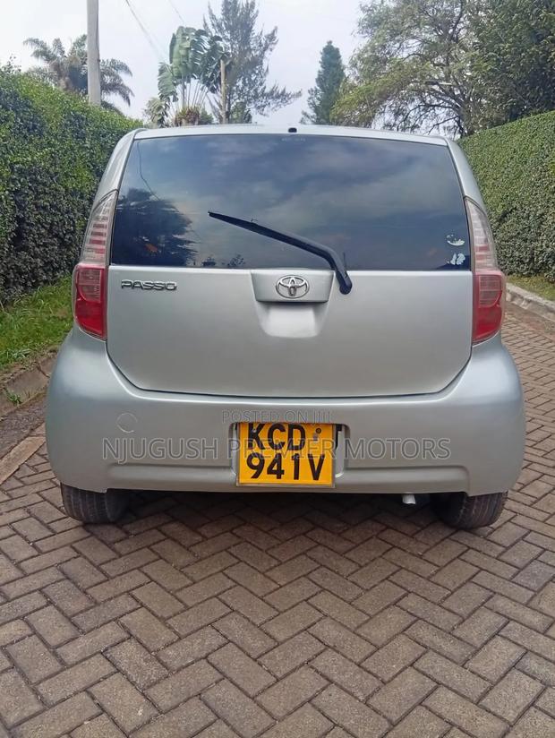 Toyota Passo 2008 Silver