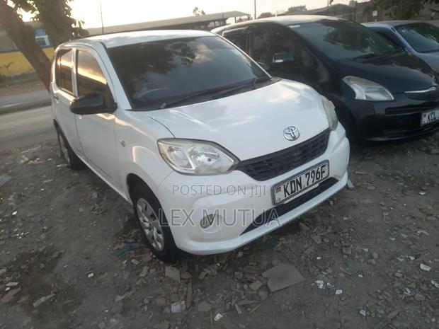 Toyota Passo 2016 White