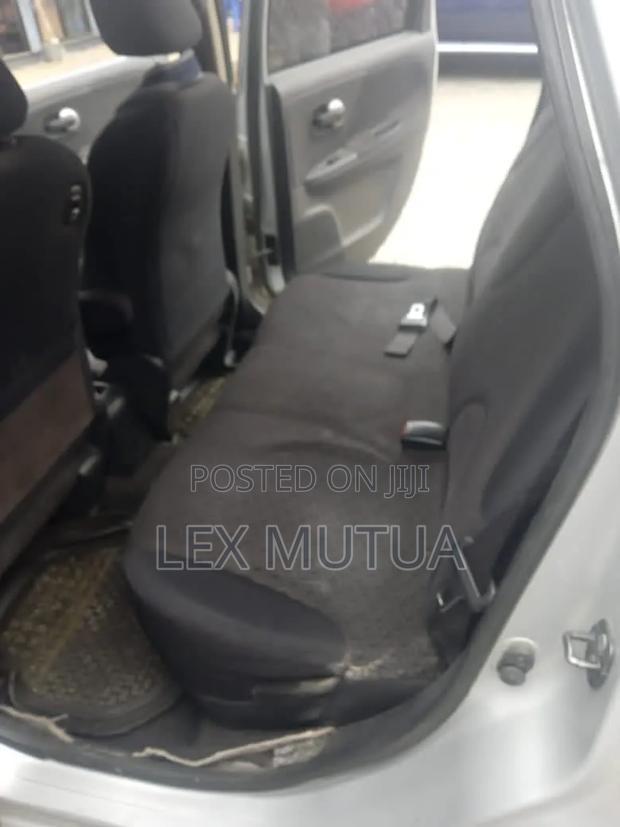 Nissan Note 2011 Silver