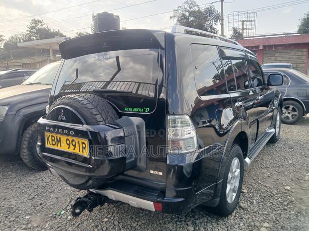 Mitsubishi Pajero 2013 Black