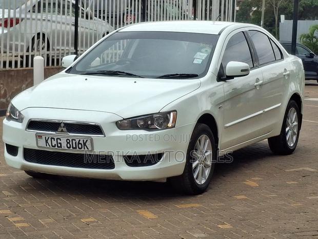 Mitsubishi Lancer Evo 2015 White