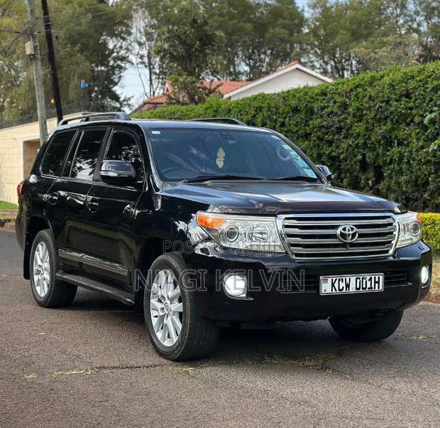 Toyota Land Cruiser 4.5 V8 DSL 2012 Black
