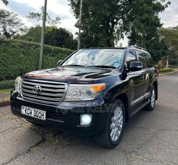 Toyota Land Cruiser 4.5 V8 DSL 2012 Black