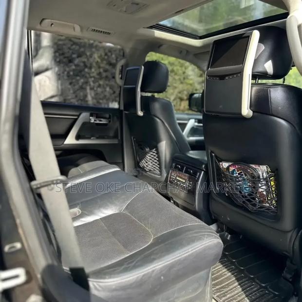 Toyota Land Cruiser 2012 Off white