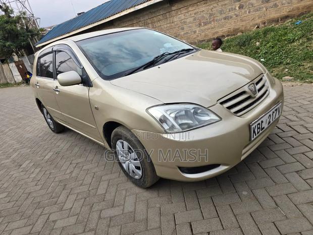Toyota Corolla RunX 2006 Brown