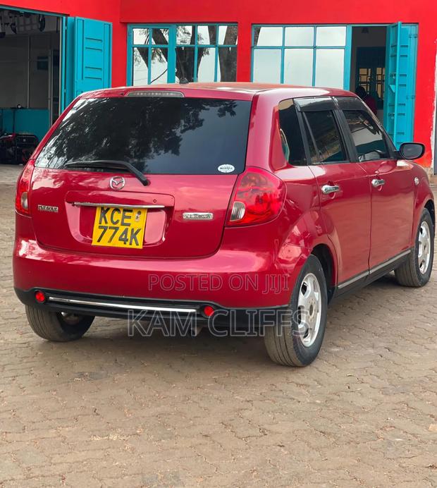 Mazda Verisa 2007 Red