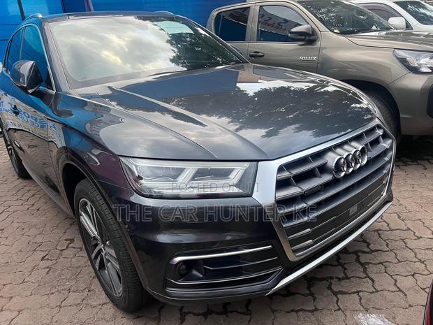 Audi Q5 45 Premium AWD quattro 2020 Black