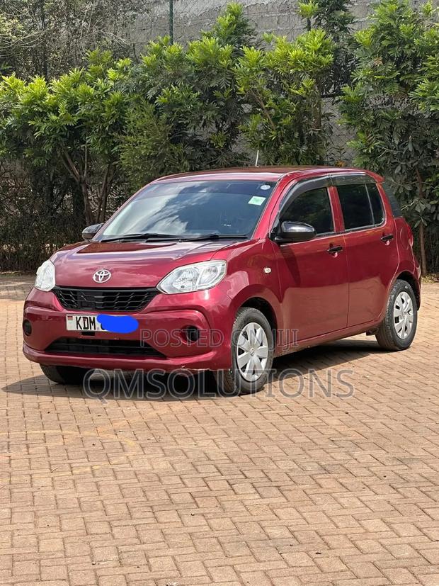 Toyota Passo 2016 Red