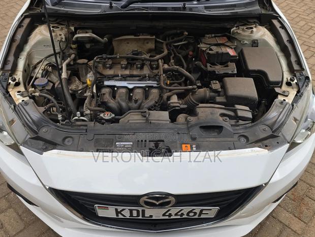 Mazda Axela 2015 White
