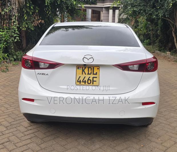 Mazda Axela 2015 White