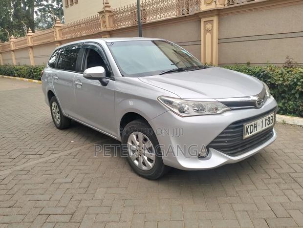 Toyota Corolla Fielder 2015 Silver