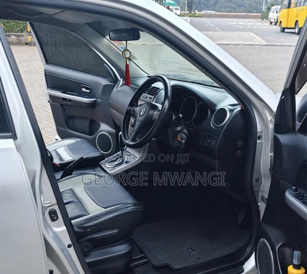 Suzuki Grand Vitara 2012 Gray