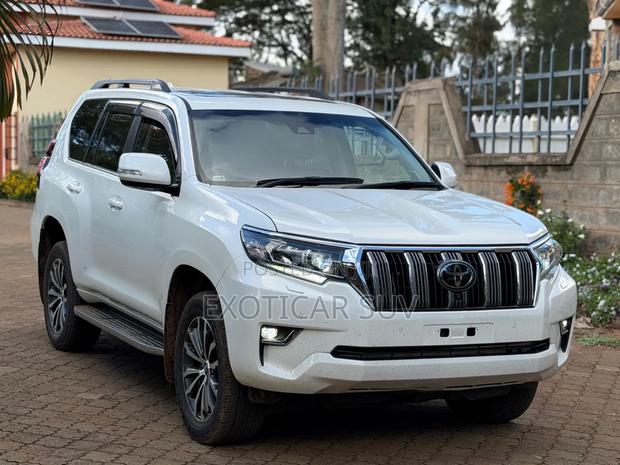 Toyota Land Cruiser Prado 2.8 2021 White