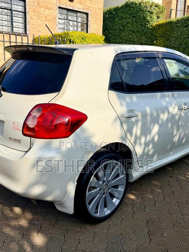 Toyota Auris 2009 White