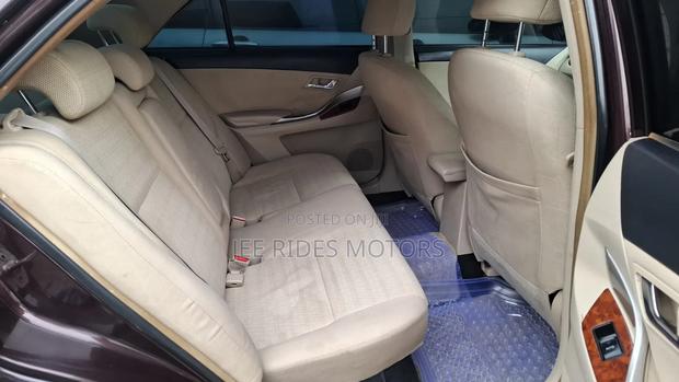 Toyota Allion 2014 Burgundy
