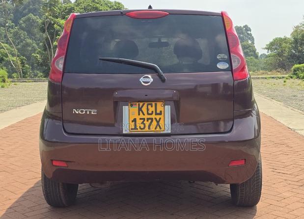 Nissan Note 1.6 Petrol 2010 Maroon