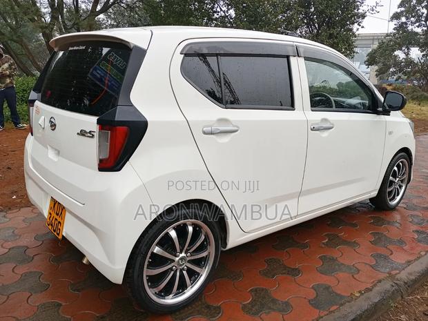 Daihatsu Mira 2019 White