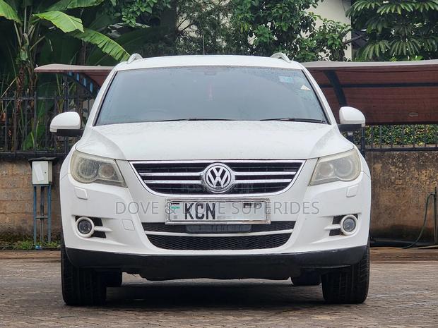 Volkswagen Tiguan S 4Motion 2010 White