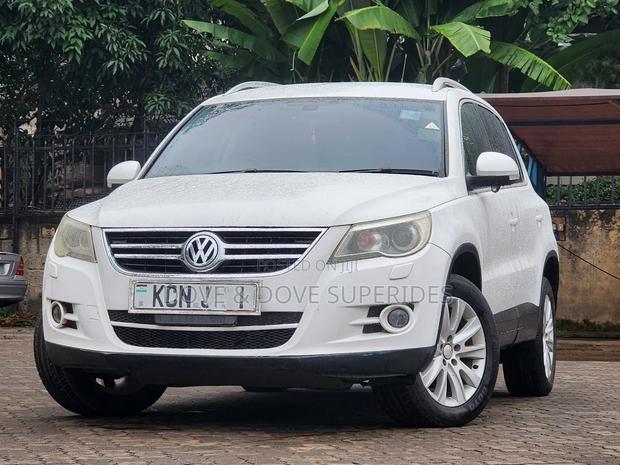 Volkswagen Tiguan S 4Motion 2010 White