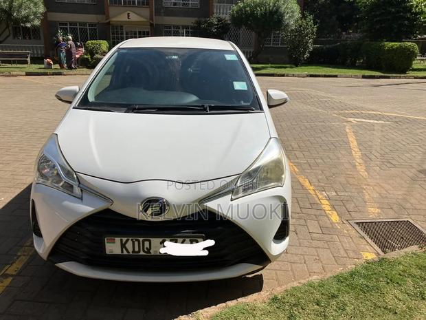 Toyota Vitz 2017 White