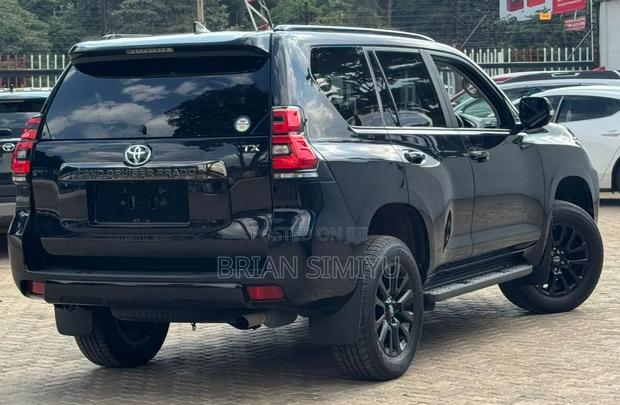 Toyota Land Cruiser Prado 2020 Black