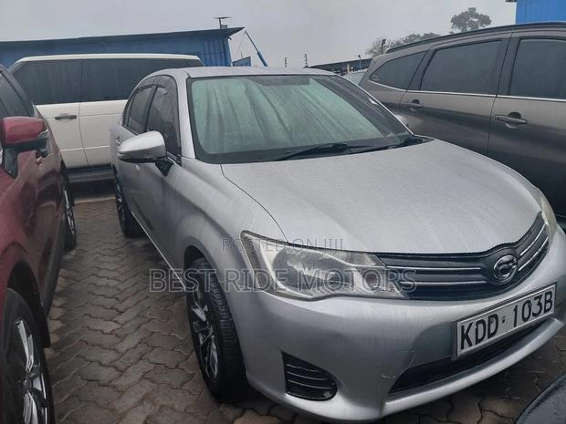 Toyota Axio 2015 Silver